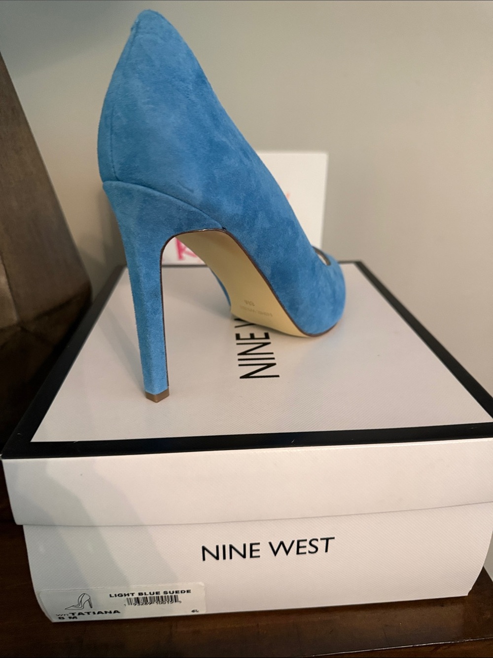 Nine West light blue suede pointed-toe pumps - Picture 2 of 2